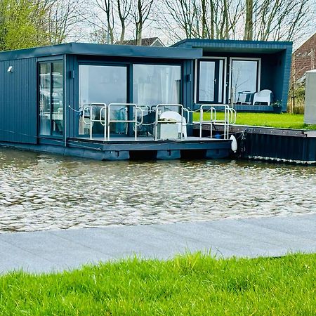 Uniek Overnachten In Een Tiny House Op De Appelhof Wommels Esterno foto